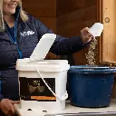 omneity-p-pelleted-vitamin-and-mineral-supplement-for-horses-mad-barn-equine-scaled.webp