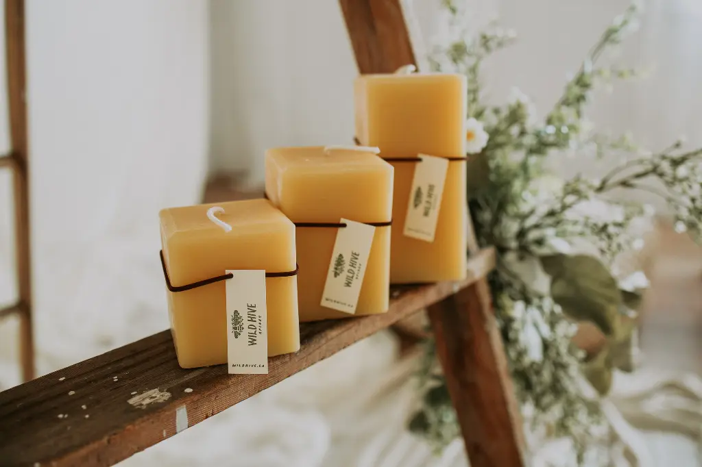 Wild Hive Natural Beeswax Candle Squre set.webp