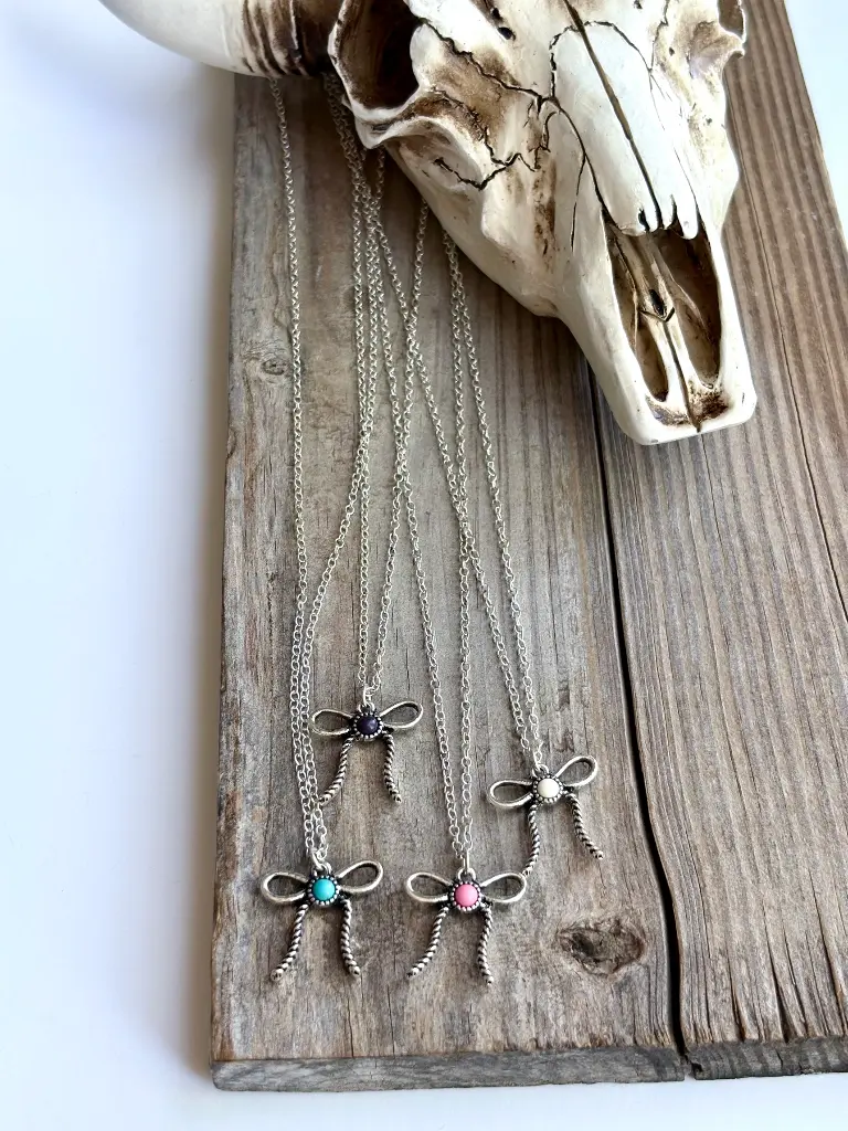Western Style Coquette Bow Ribbon Pendant Chain Necklace 1.webp