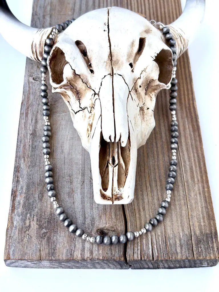 Western Style Navajo Pearl Bead Necklace 4.webp