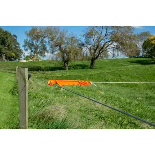 500Wx500H-G737-Insulated-Portable-Handle-Insitu.webp