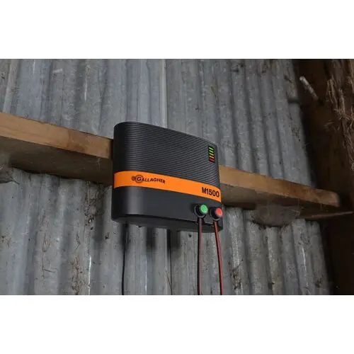 500Wx500H-G324-M1500-Fence-Energizer-Insitu.webp