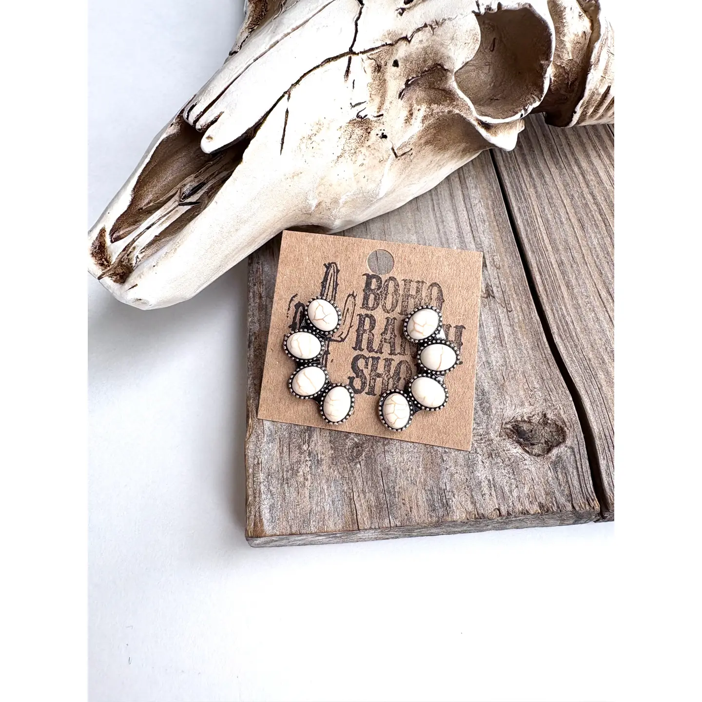 [BOHOEAR002WHT] BOHO RANCH - Western Cluster Squash Blossom Stone Stud Earrings (White)
