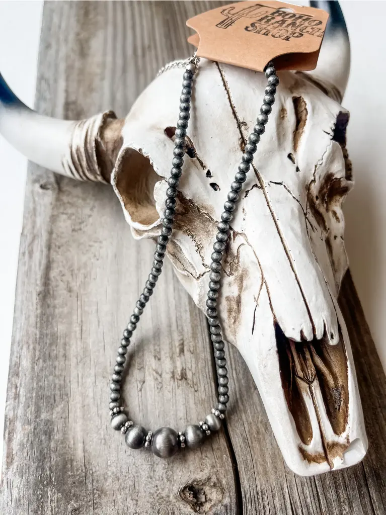 BOHO RANCH - Western Navajo Bead Necklace 13"