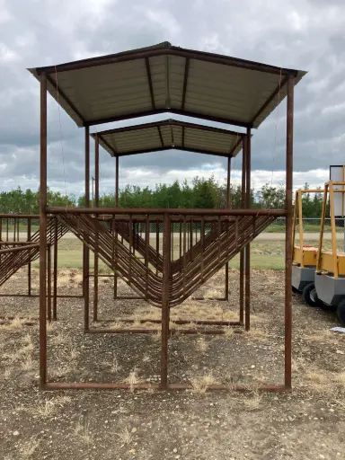 Raised Bale Feeder Horse/Cow COVERED